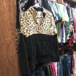Fleece Leopard Cheetah Pullover 3/4 Zip